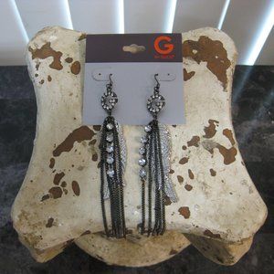 NWT Guess feather rhinestone logo silver chain earrings